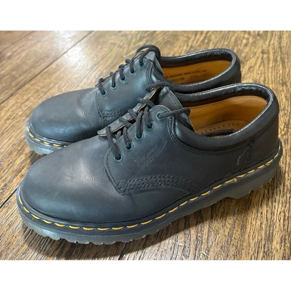 Dr. Martens 8053 5-Eye Leather Casual Shoes 6
